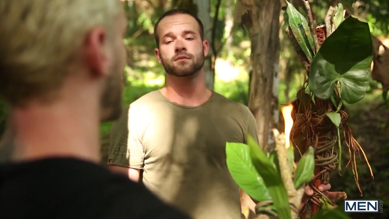 Jungle oral sex with the lustiest Super Gay Hero | ZzGAYS.com